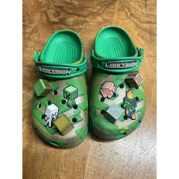 CROCS Other - Minecraft Crocs Juniors Size 5 Meets Adventure LIMITED EDITION Beach Shoes Green